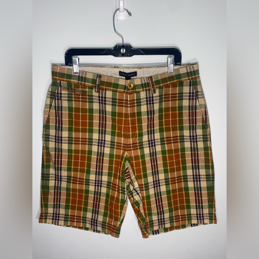 Banana Republic Men's Plaid Shorts - Green, Brown, Cream
